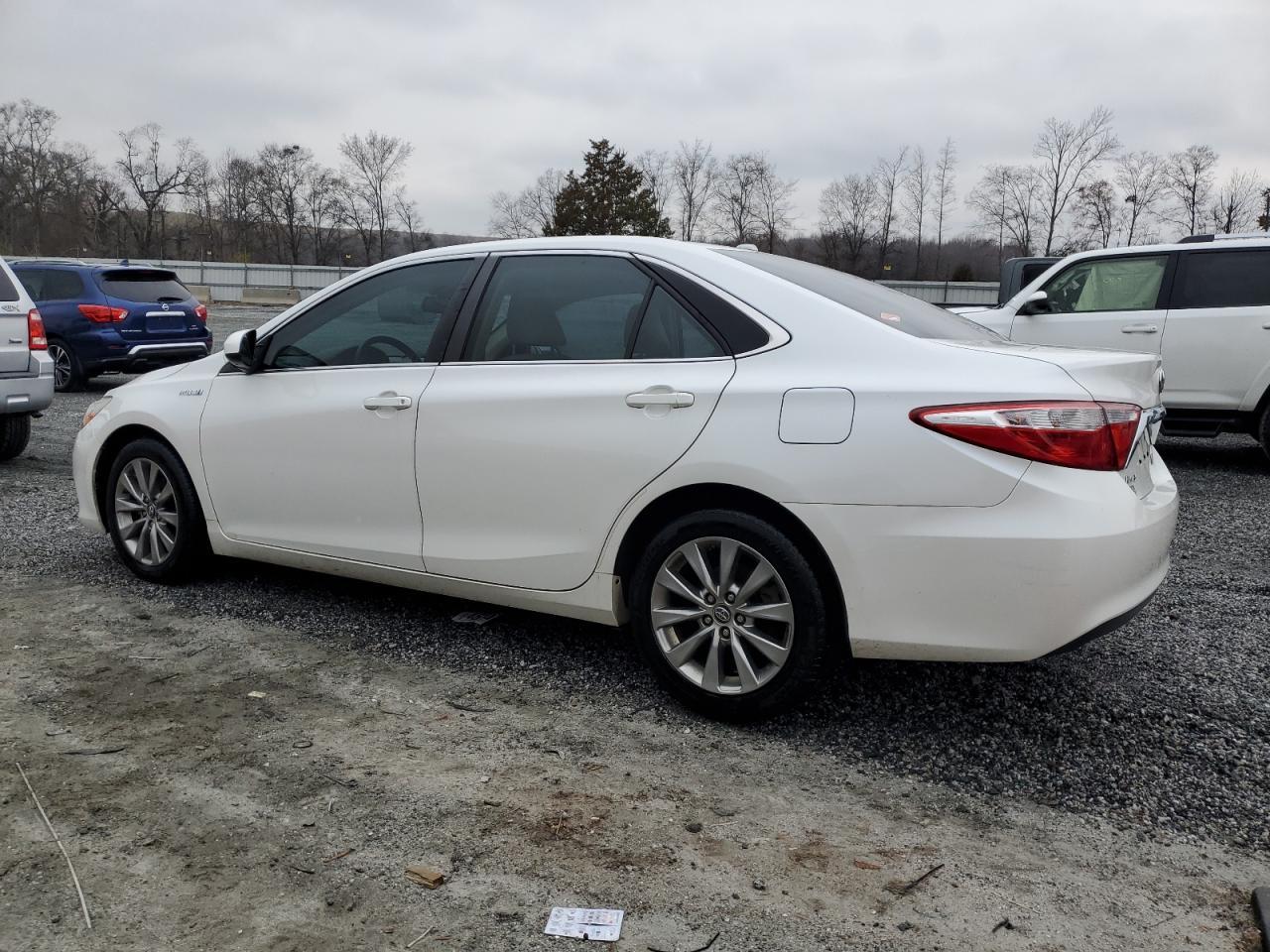 2017 TOYOTA CAMRY HYBR - Image 2