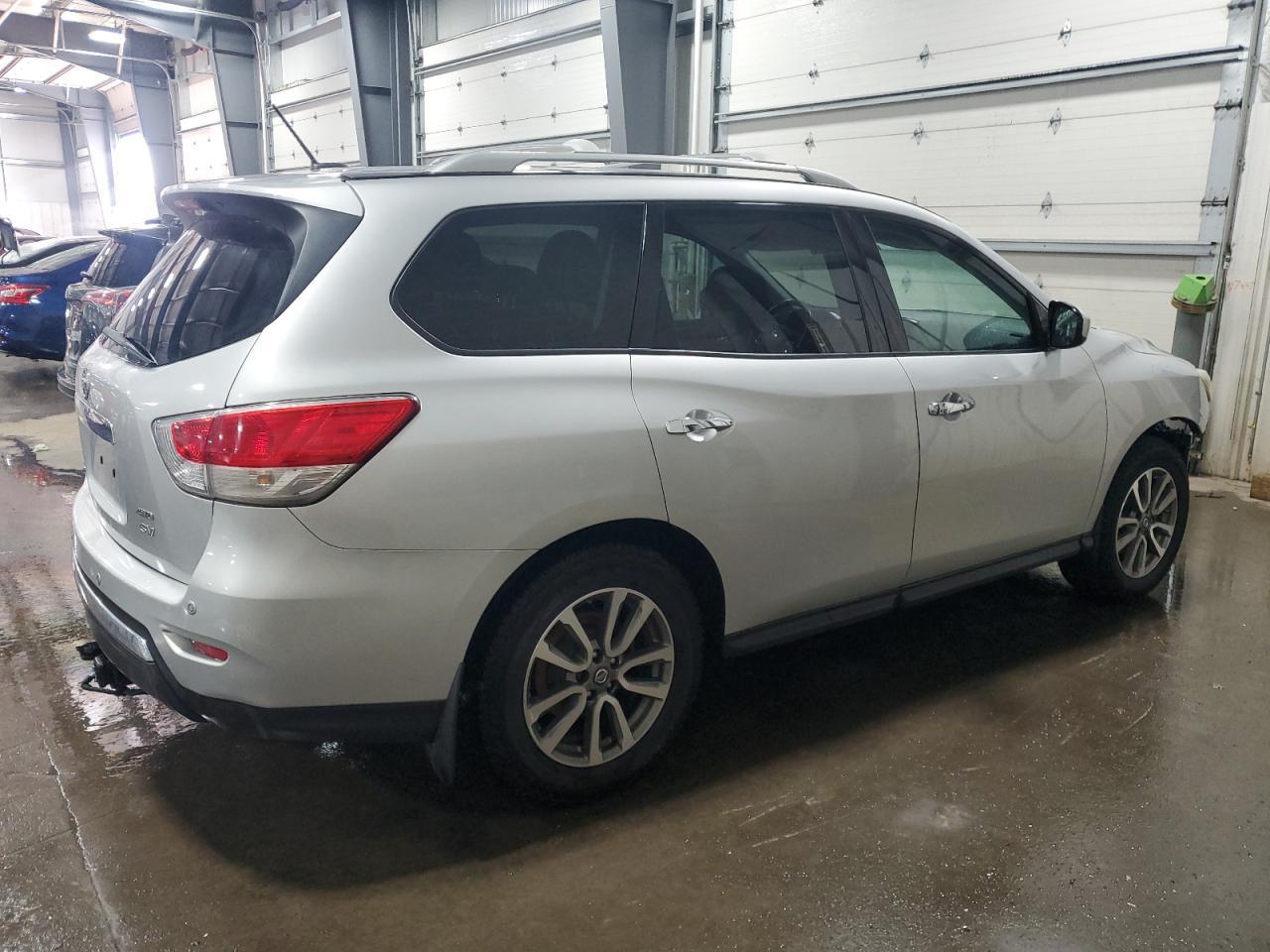 2013 NISSAN PATHFINDER - Фото 3