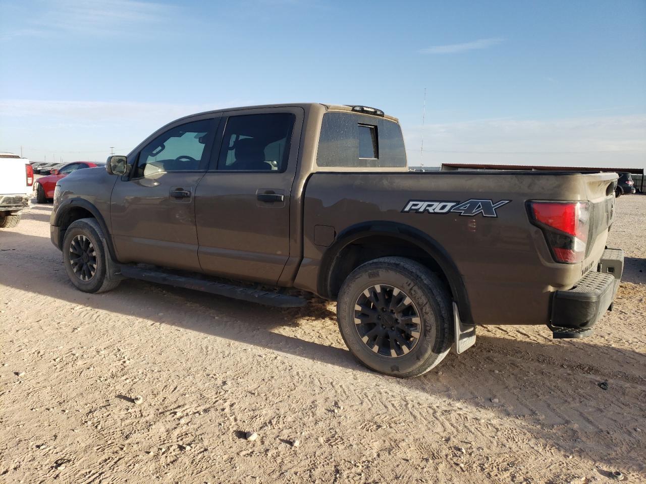 2021 NISSAN TITAN SV - Фото 2