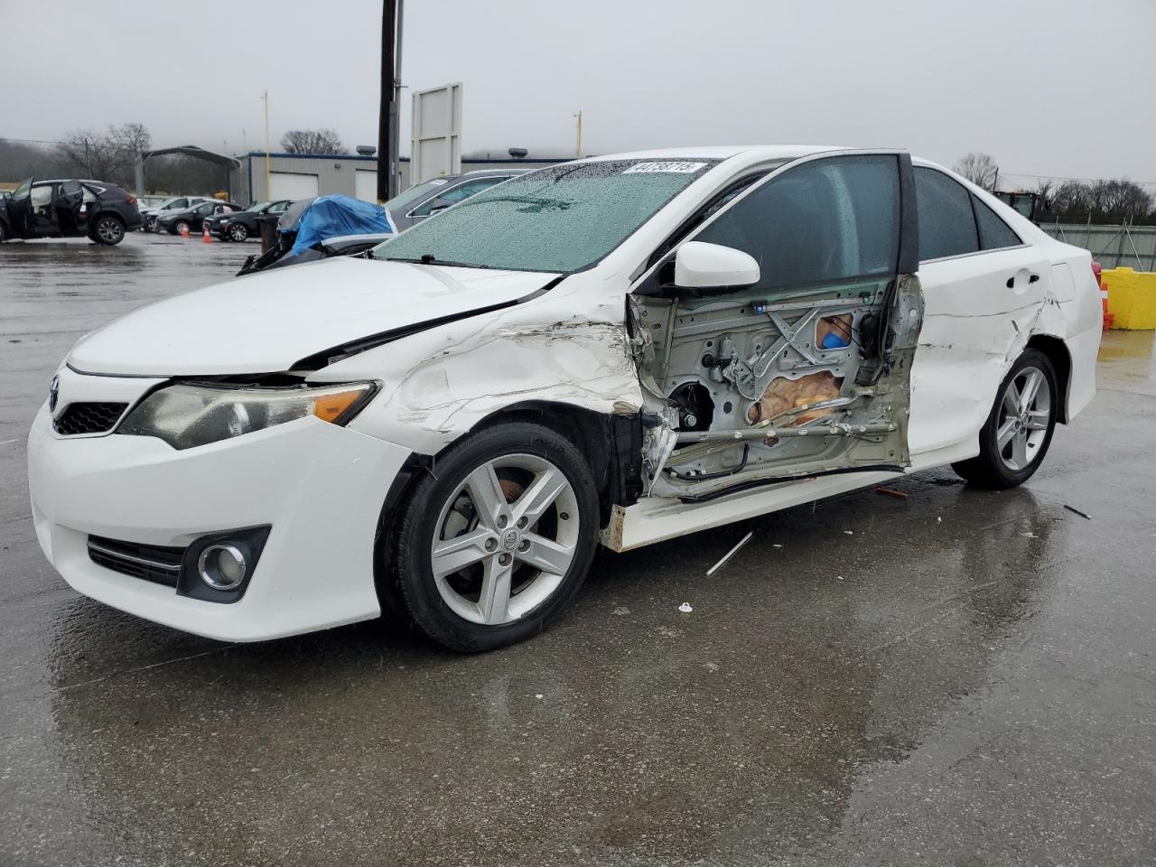 2014 TOYOTA CAMRY L
