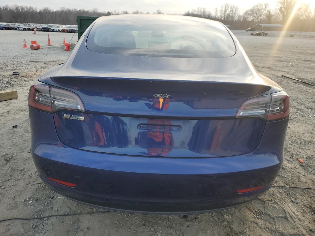 2022 TESLA MODEL 3 - Фото 6