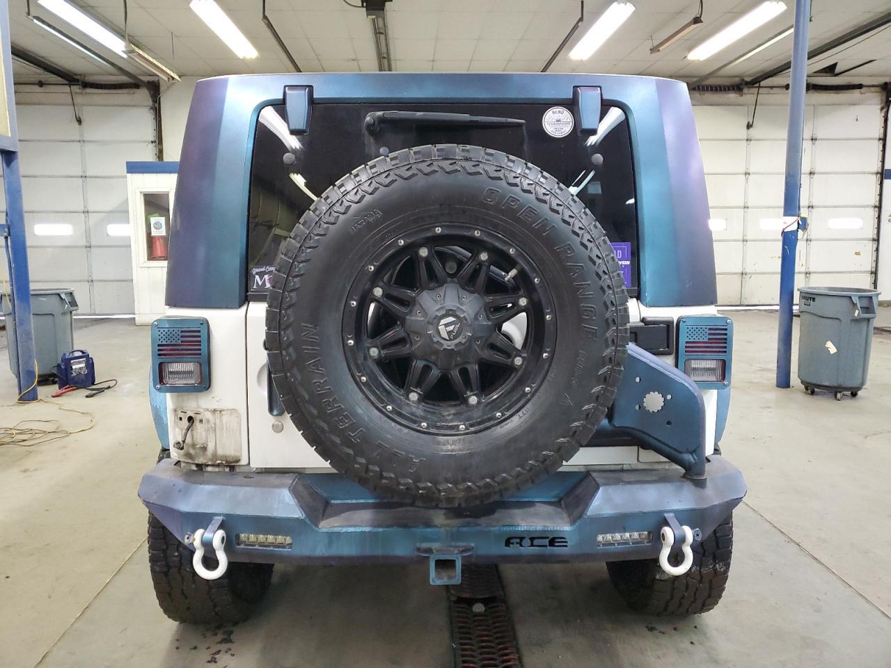 2010 JEEP WRANGLER U - Фото 6