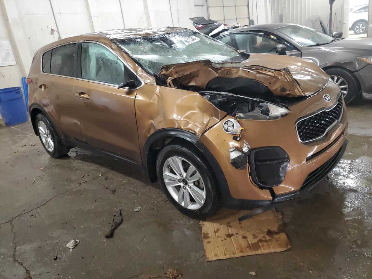 2017 KIA SPORTAGE L - Image 4