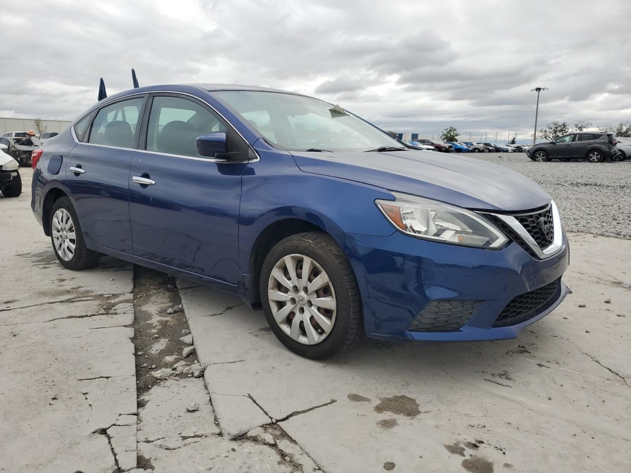 2017 NISSAN SENTRA S - Фото 4