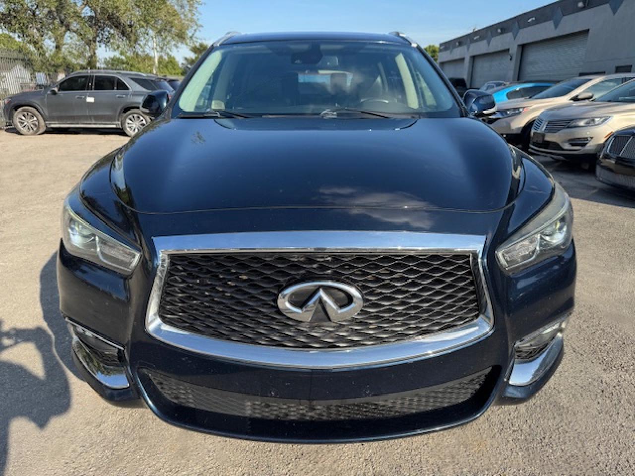2019 INFINITI QX60 LUXE - Фото 5