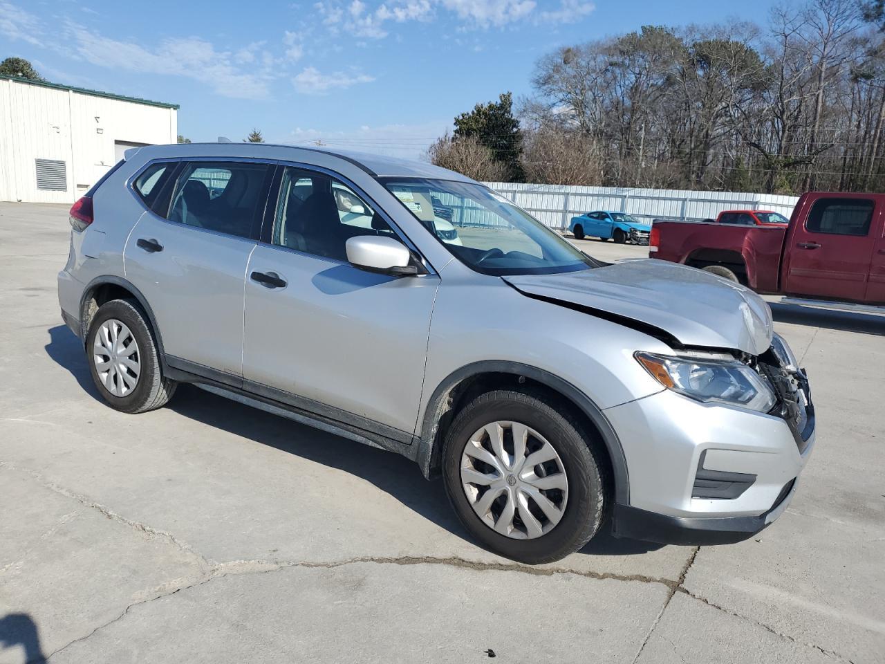 2018 NISSAN ROGUE S - Image 4