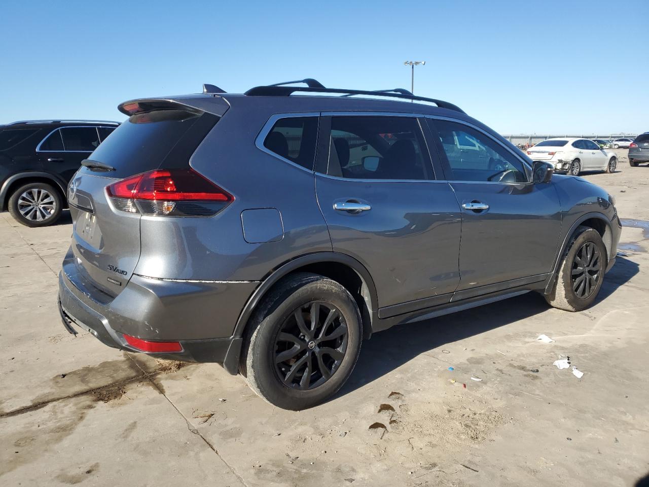 2018 NISSAN ROGUE S - Фото 3