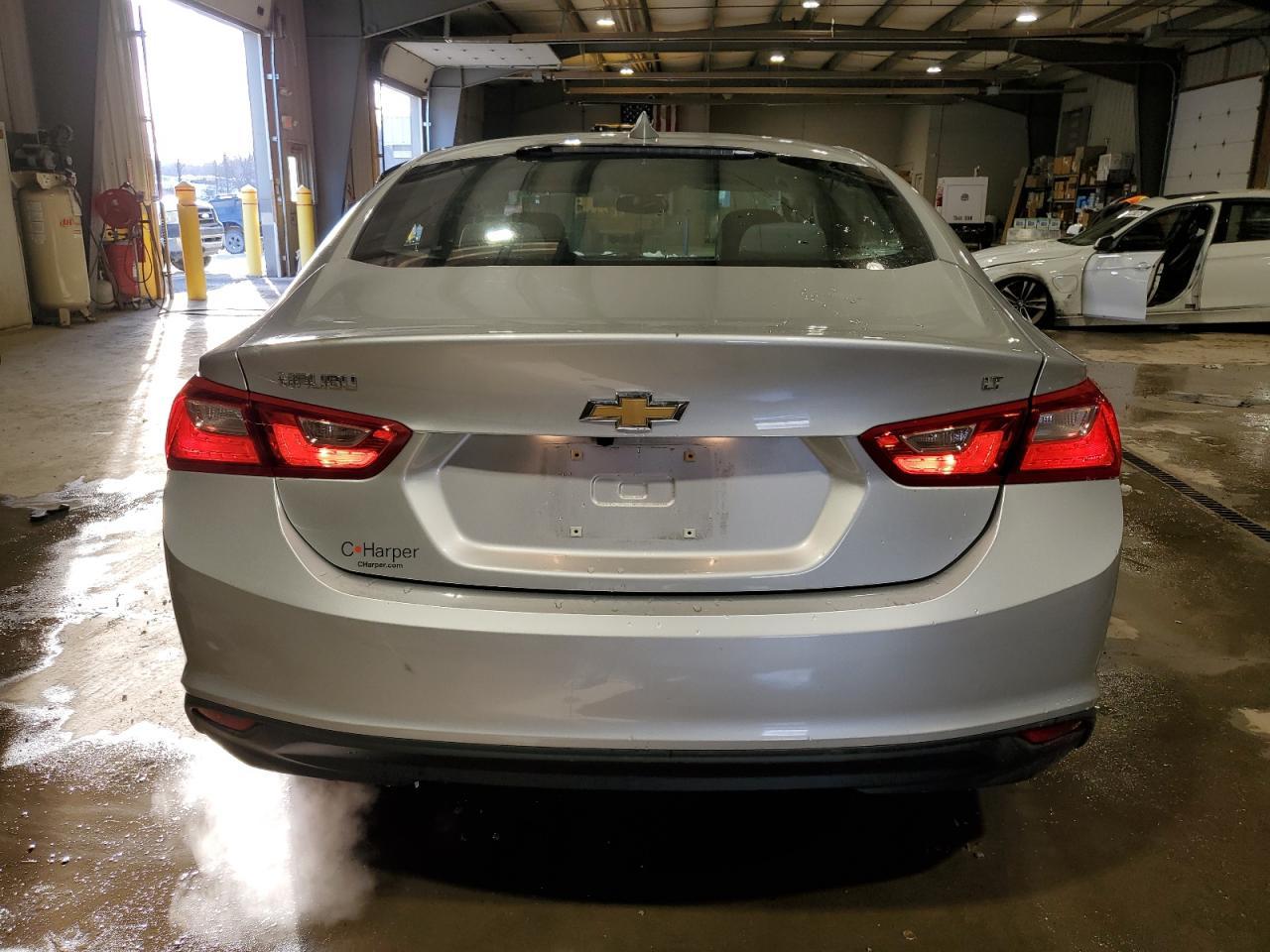 2017 CHEVROLET MALIBU LT - Image 6