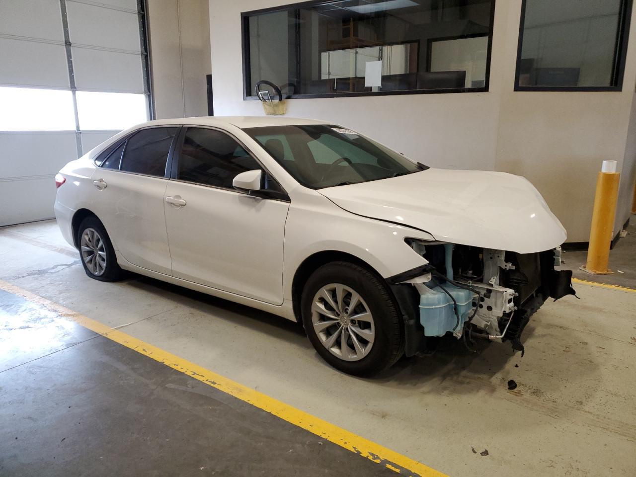 2017 TOYOTA CAMRY LE - Image 4