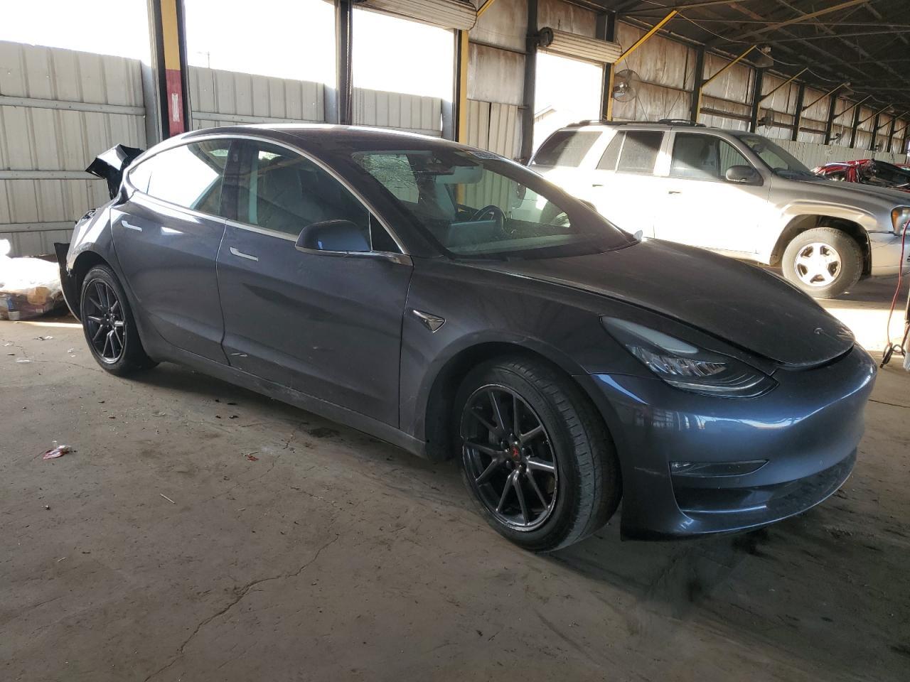 2019 TESLA MODEL 3 - Image 4