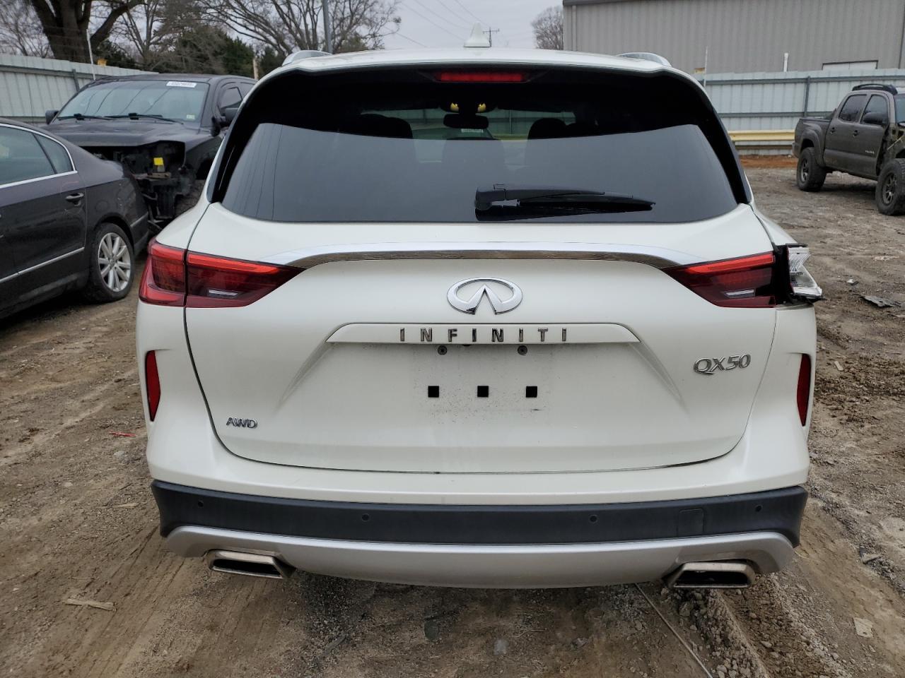2019 INFINITI QX50 ESSEN - Image 6