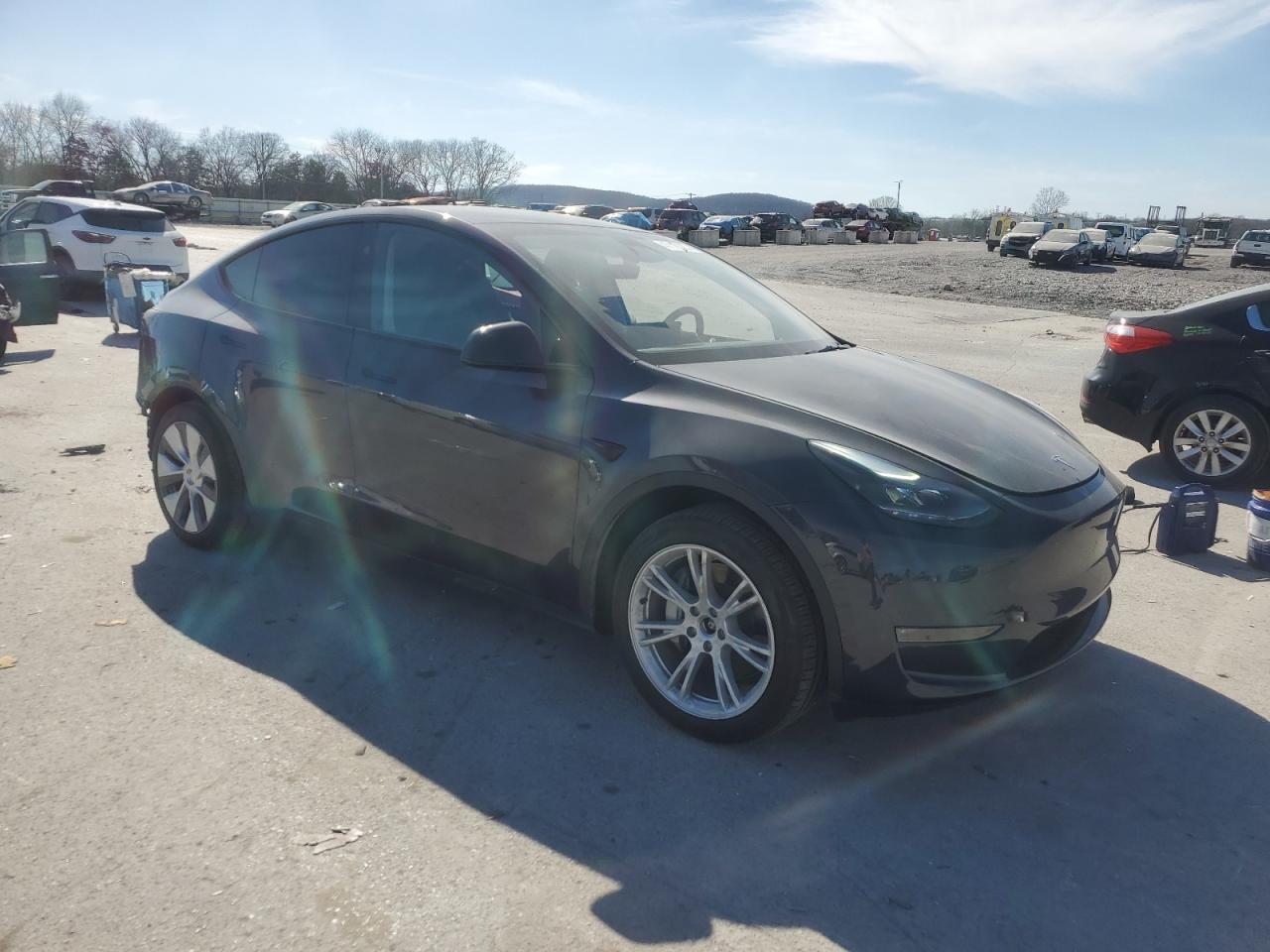 2024 TESLA MODEL Y - Image 4