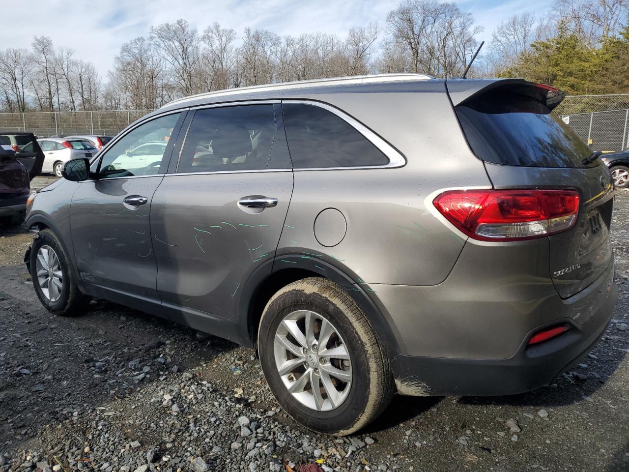 2017 KIA SORENTO LX - Image 2
