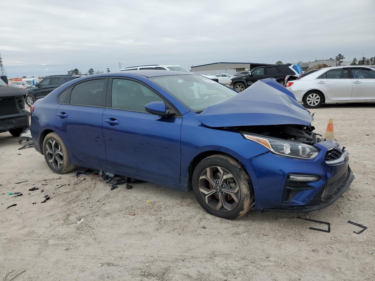 2021 KIA FORTE FE - Image 4