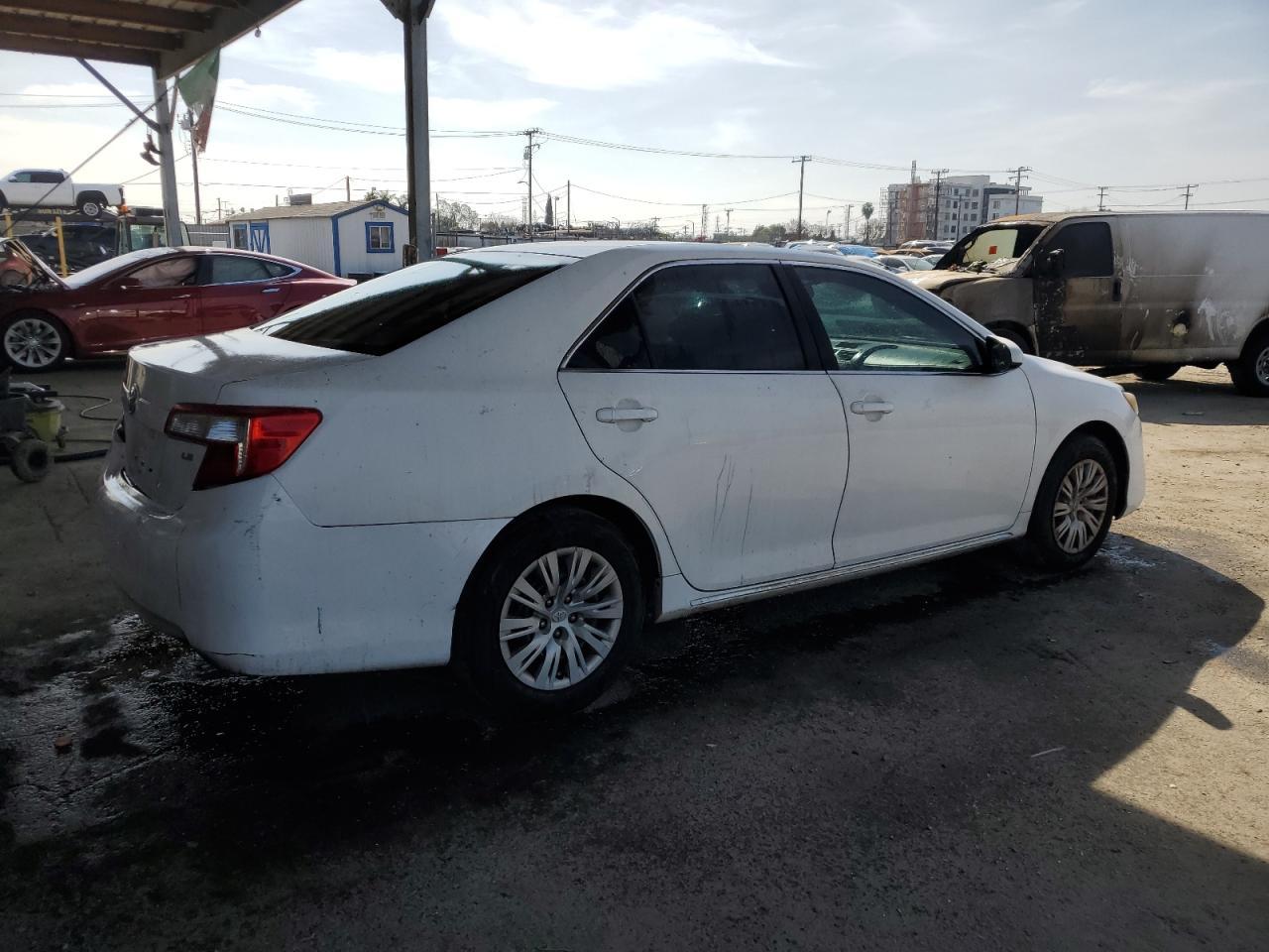 2013 TOYOTA CAMRY L - Image 3