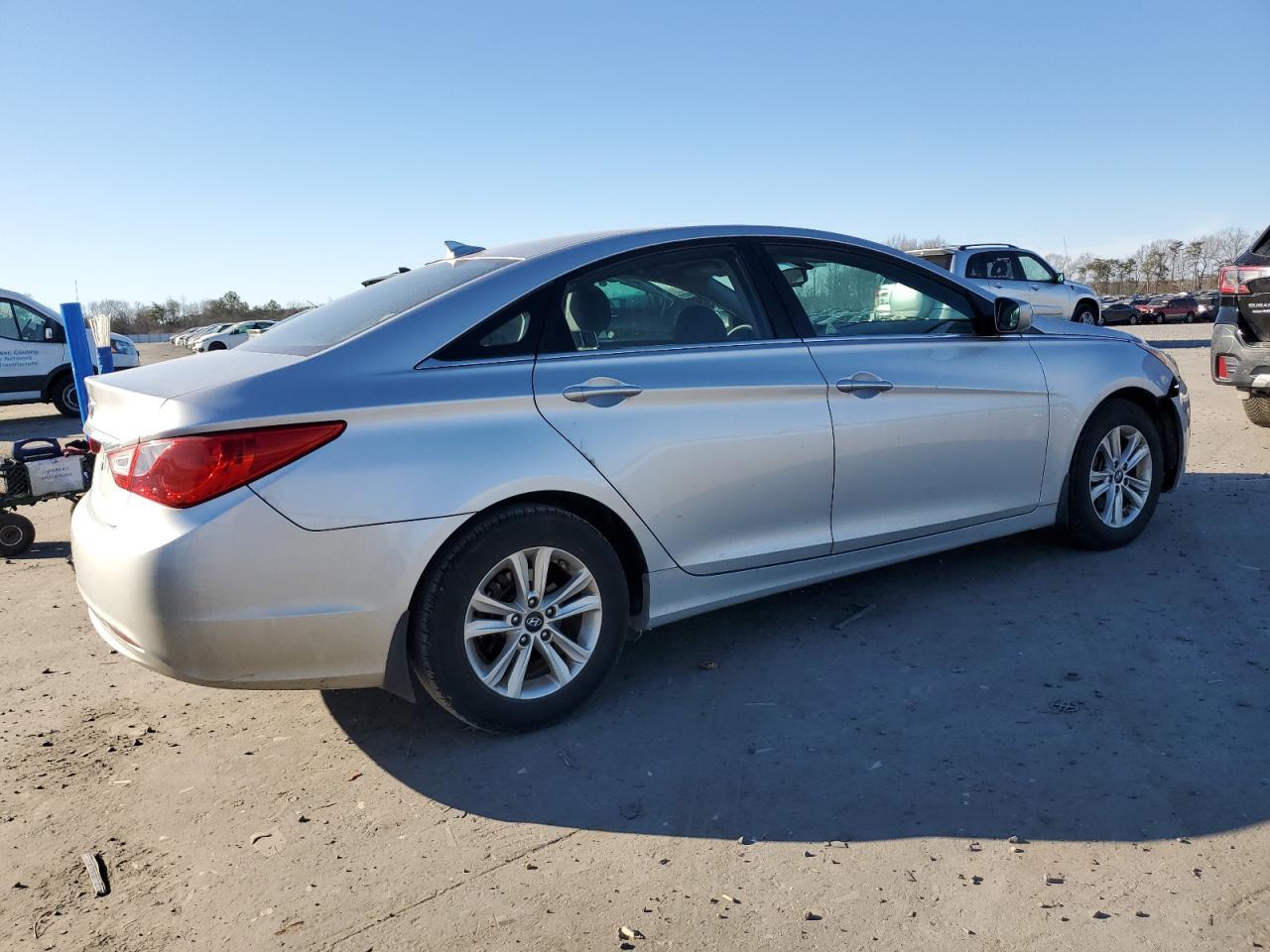 2013 HYUNDAI SONATA GLS - Фото 3