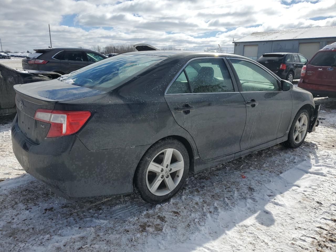 2014 TOYOTA CAMRY L - Фото 3