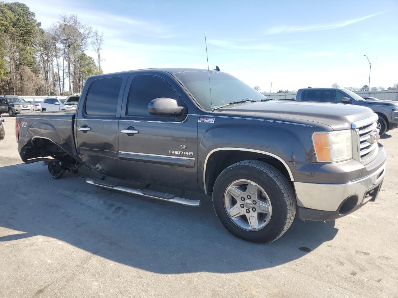 2011 GMC SIERRA K15 - Image 4