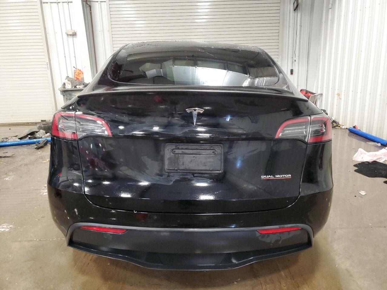 2022 TESLA MODEL Y - Фото 6