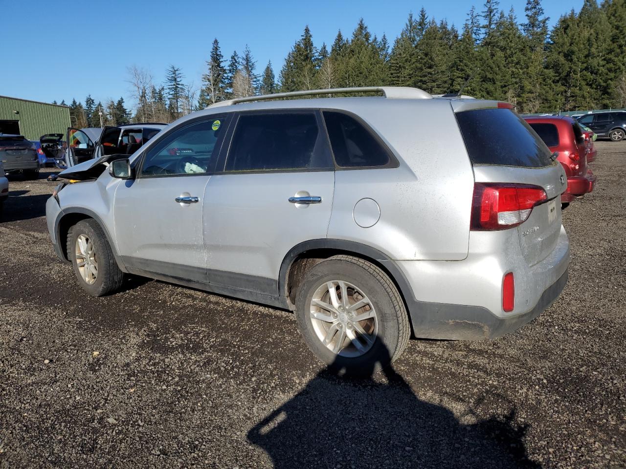 2015 KIA SORENTO LX - Image 2