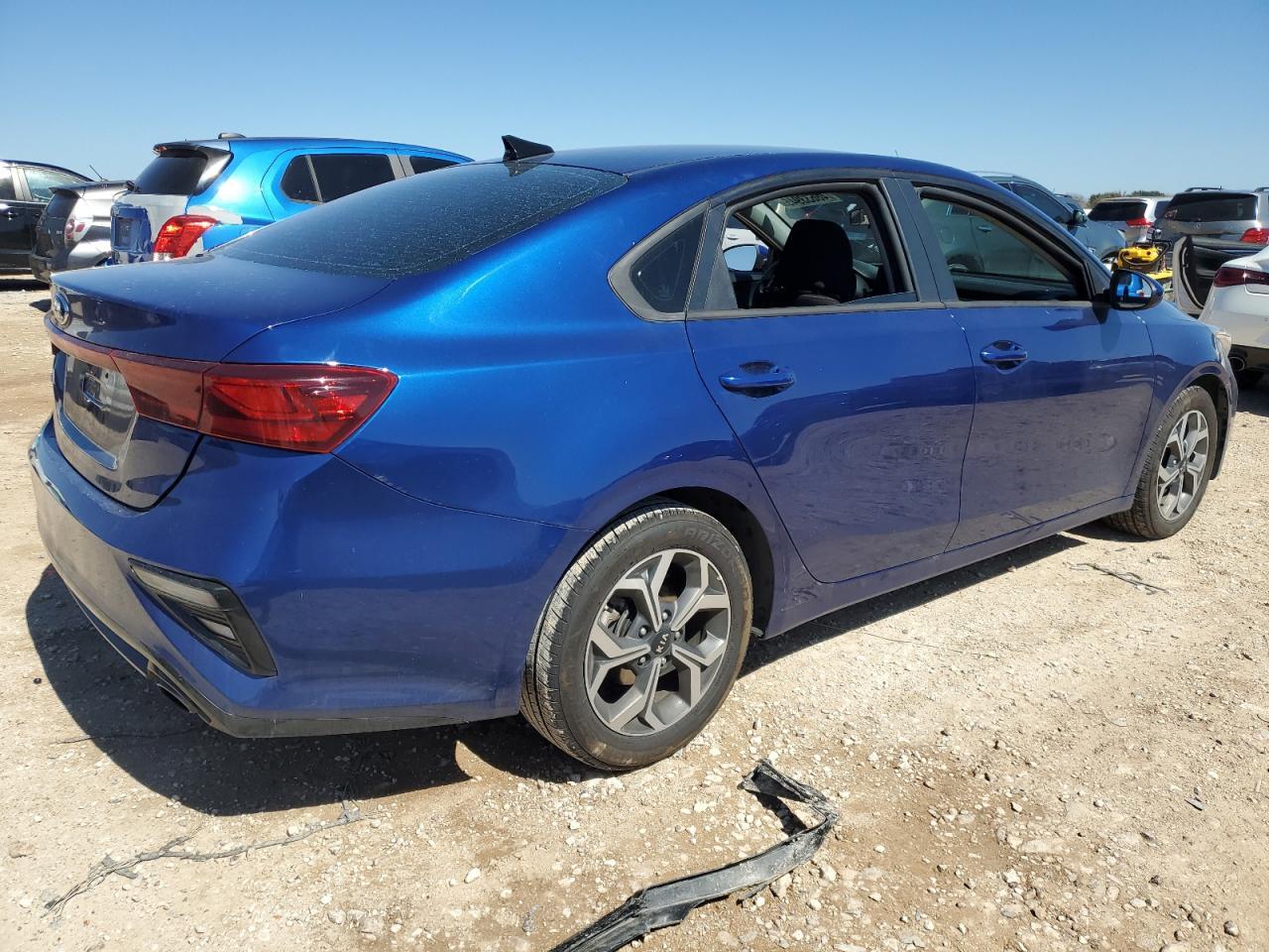 2021 KIA FORTE FE - Фото 3