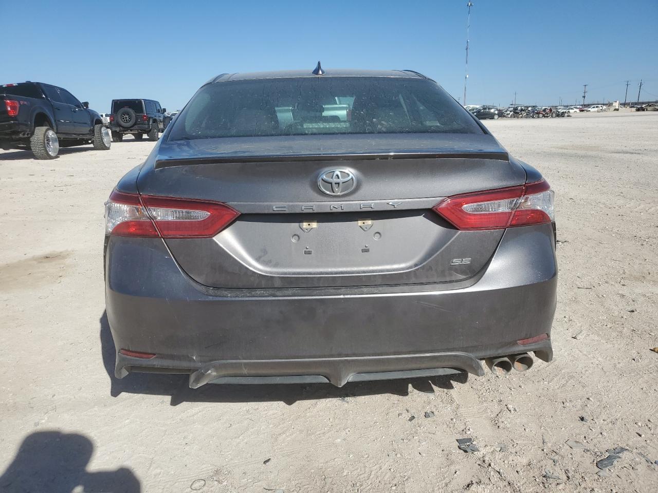 2020 TOYOTA CAMRY SE - Image 6