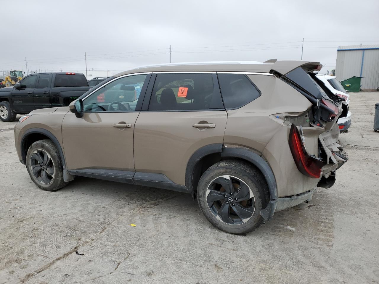 2024 NISSAN ROGUE SV - Фото 2