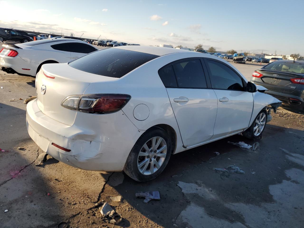 2013 MAZDA 3 I - Фото 3
