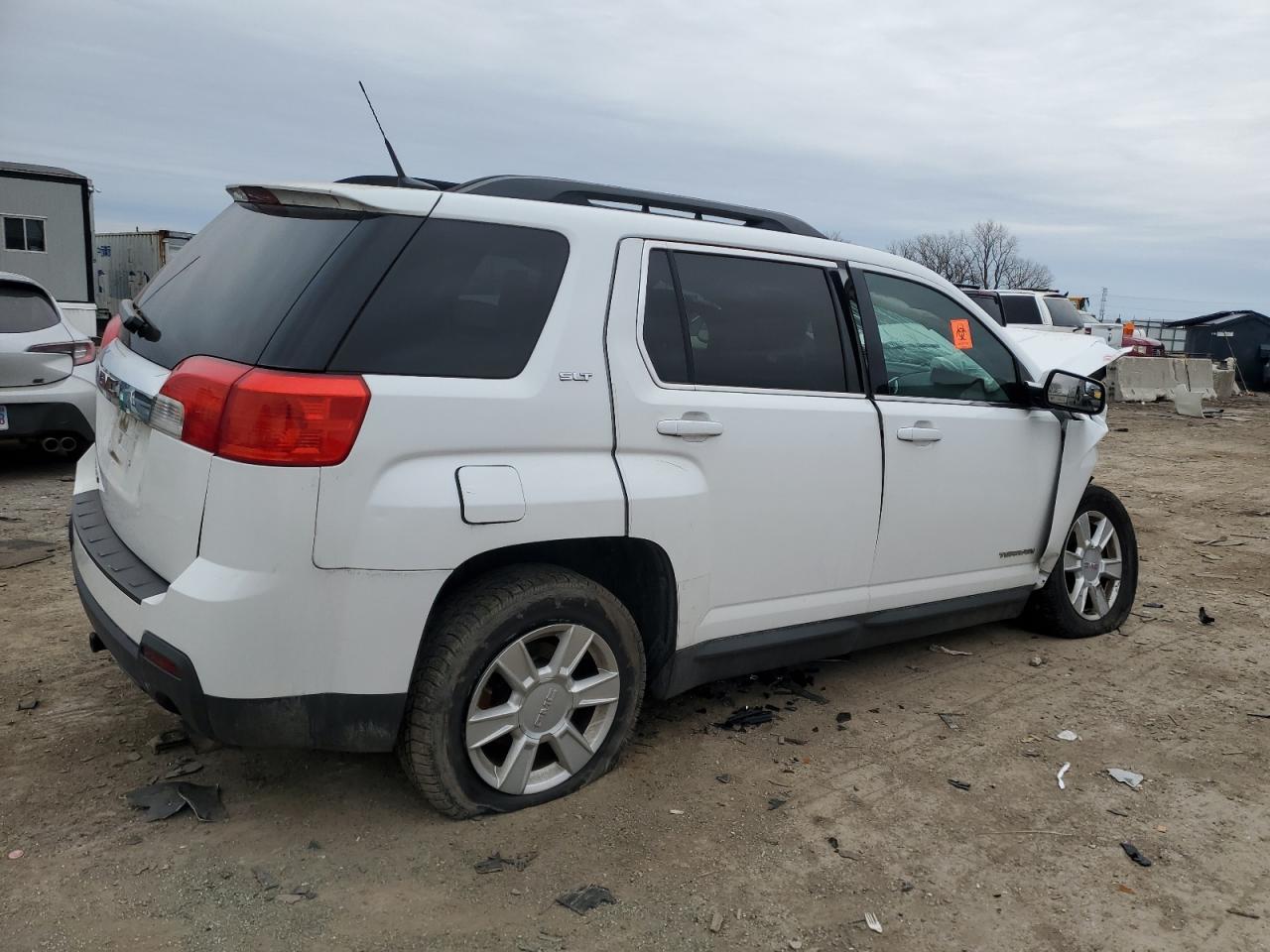 2013 GMC TERRAIN SL - Фото 3