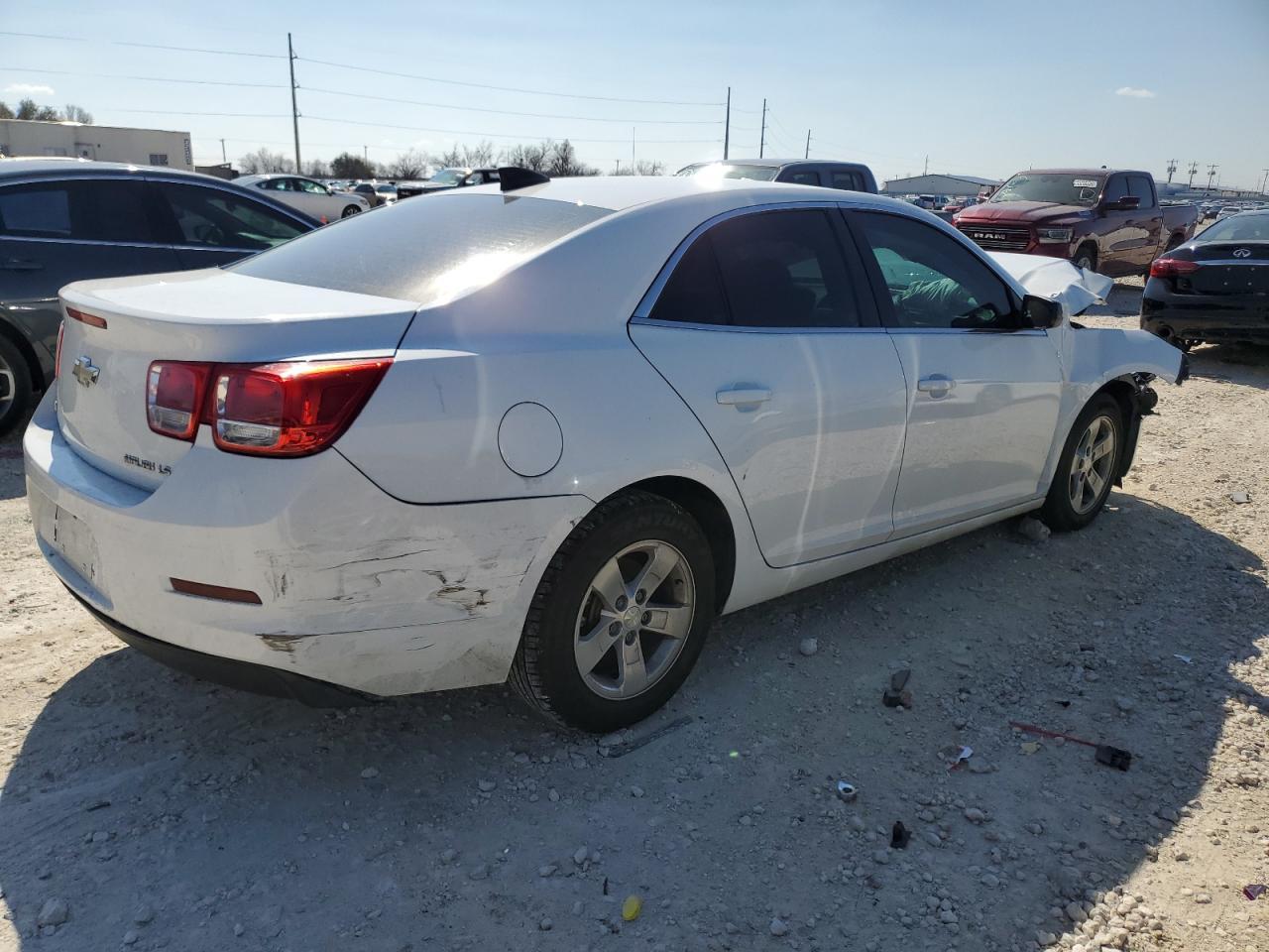 2015 CHEVROLET MALIBU LS - Image 3