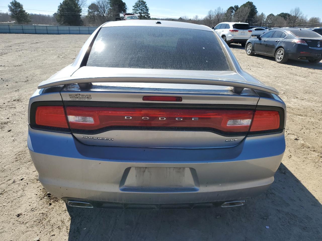 2014 DODGE CHARGER SE - Image 6