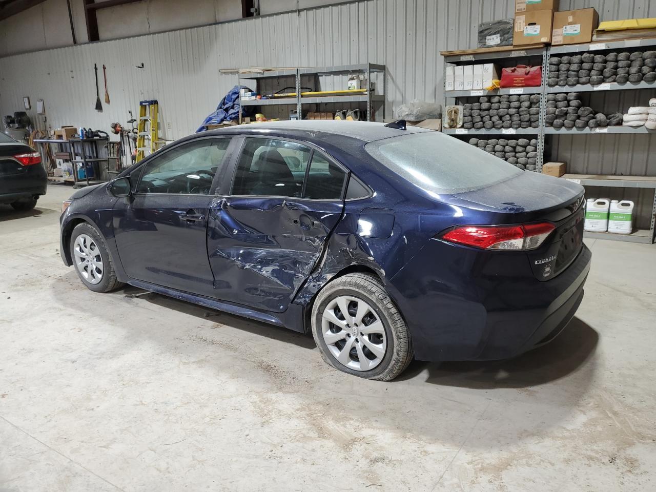 2020 TOYOTA COROLLA LE - Image 2