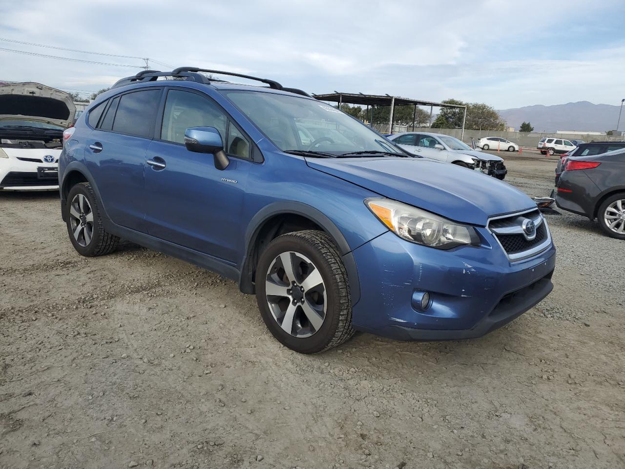 2014 SUBARU XV CROSSTR - Image 4