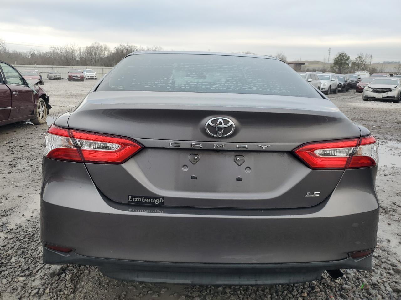 2018 TOYOTA CAMRY L - Фото 6