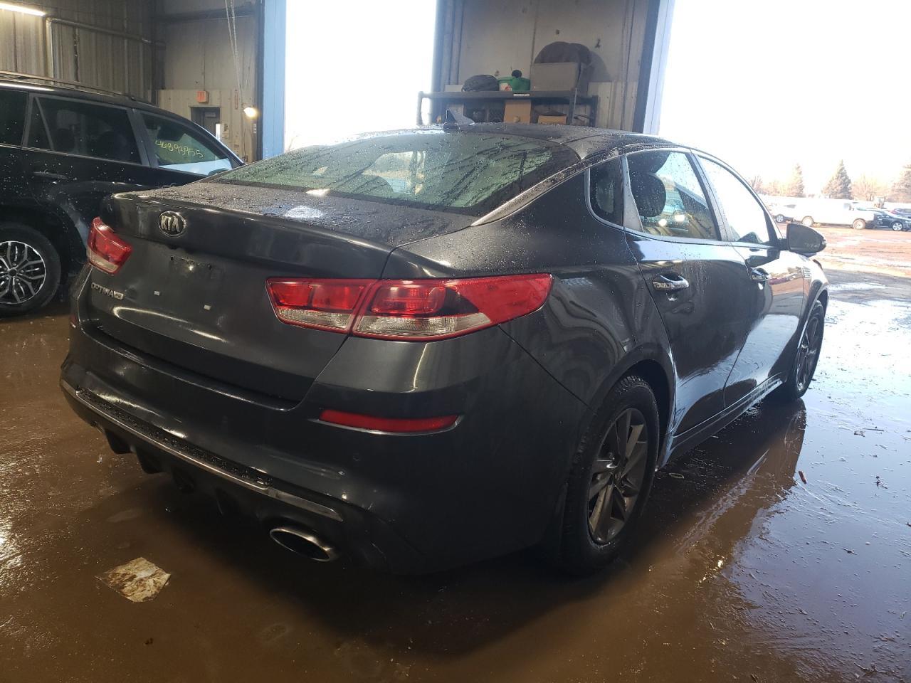 2020 KIA OPTIMA LX - Фото 3