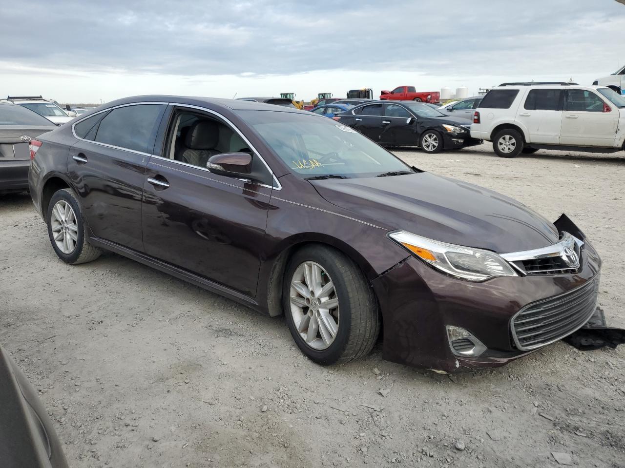 2015 TOYOTA AVALON XLE - Image 4