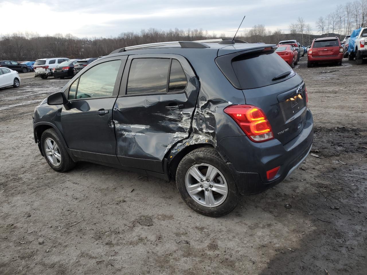 2021 CHEVROLET TRAX 1LT - Фото 2