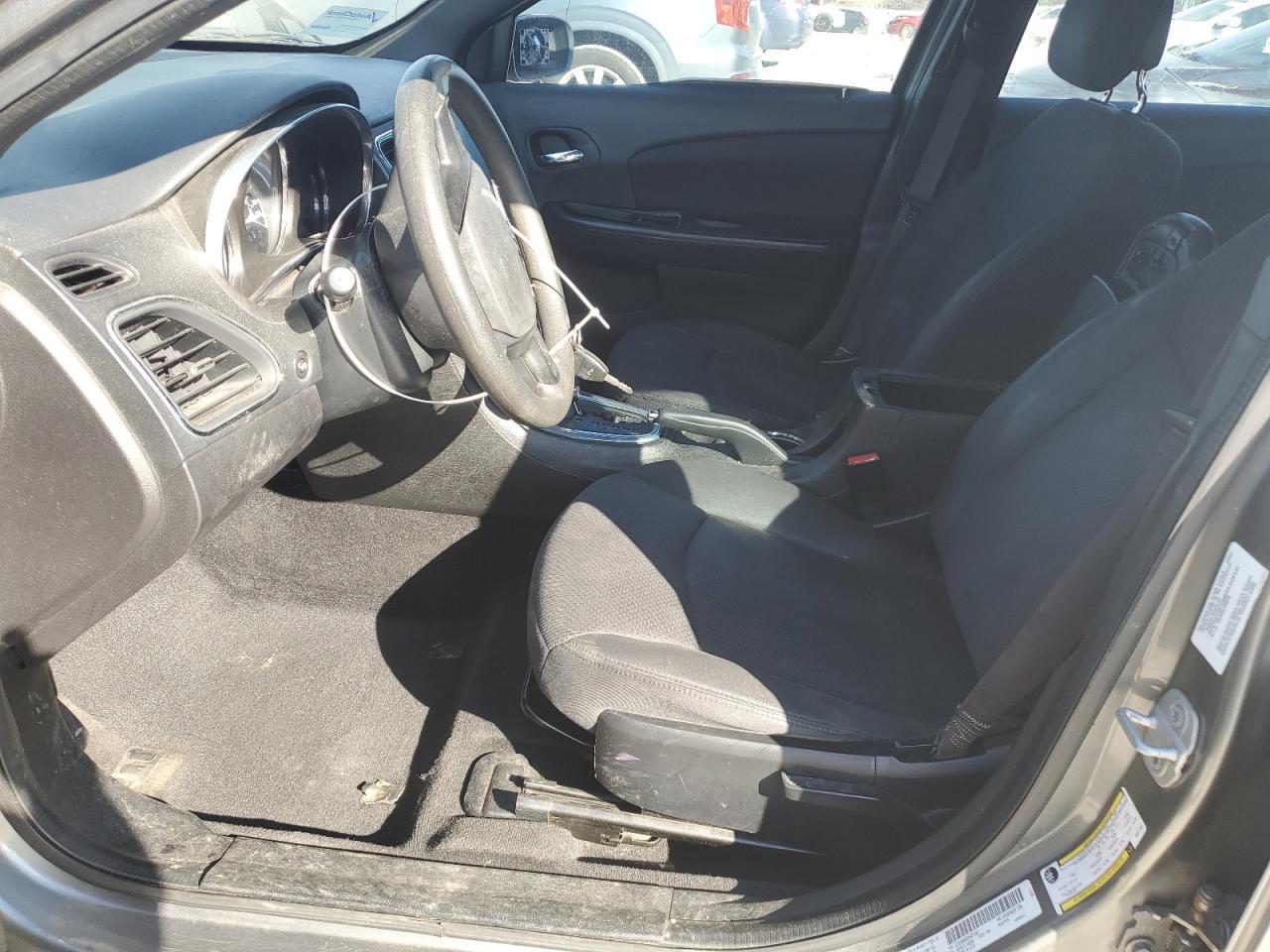 2013 CHRYSLER 200 LX - Image 7