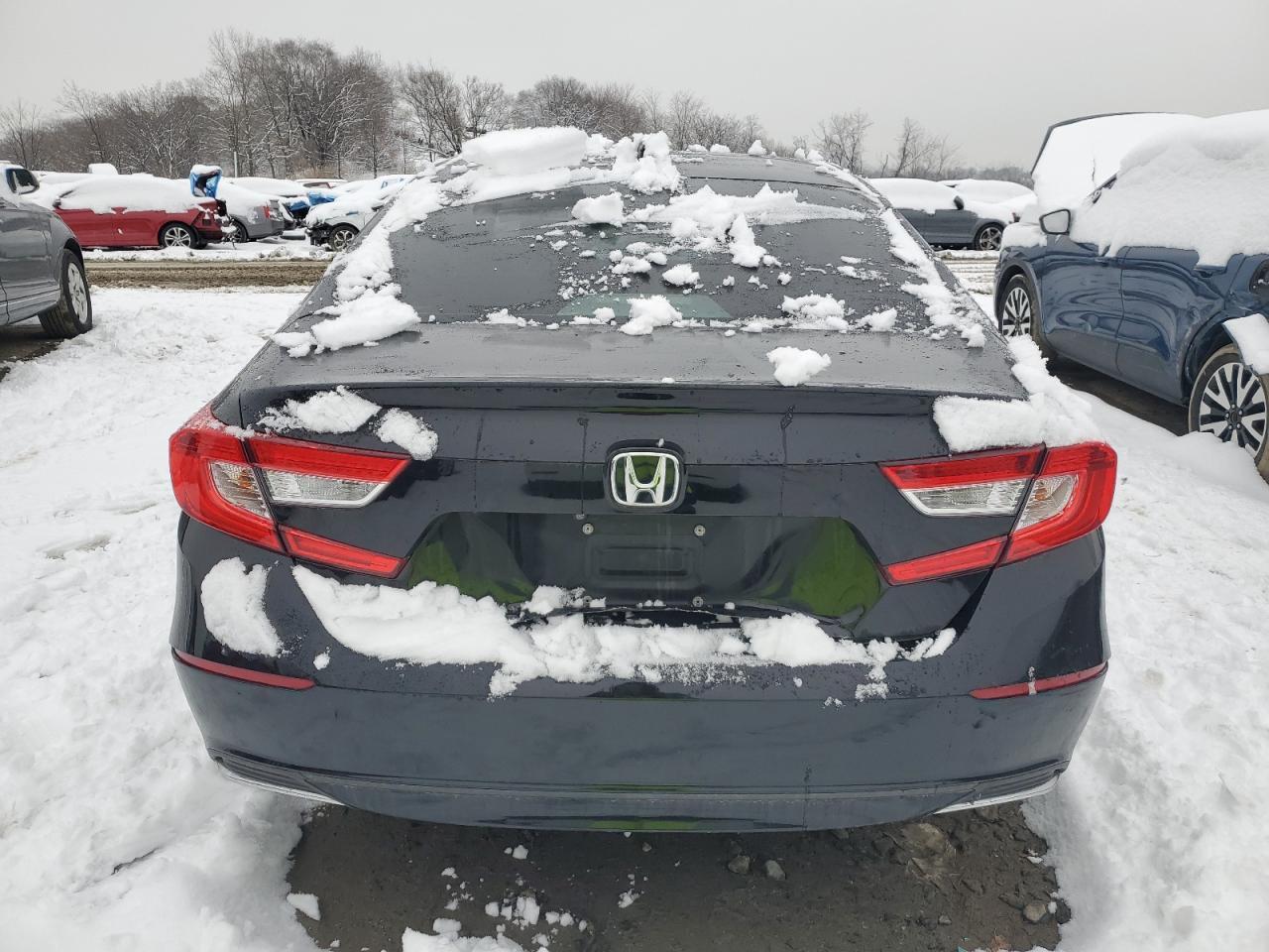 2018 HONDA ACCORD LX - Фото 6