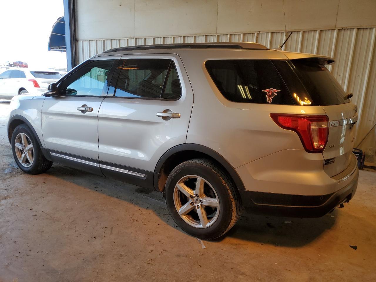 2018 FORD EXPLORER X - Image 2