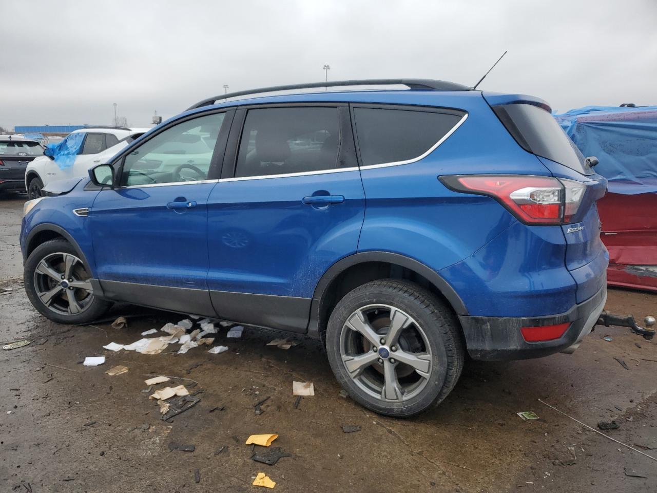 2017 FORD ESCAPE SE - Фото 2