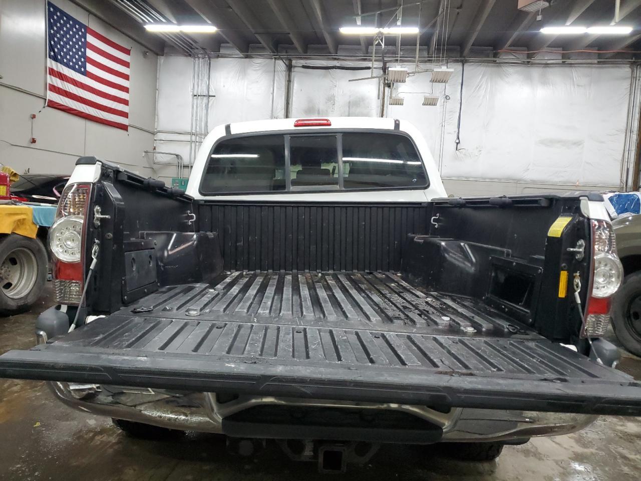 2013 TOYOTA TACOMA DOU - Фото 6