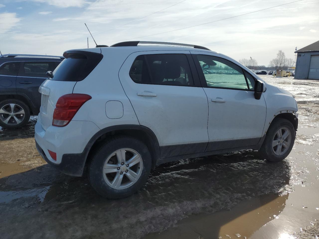 2021 CHEVROLET TRAX 1LT - Фото 3
