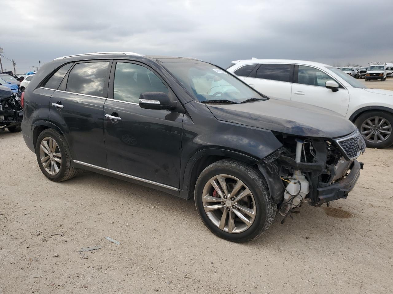 2015 KIA SORENTO SX - Image 4