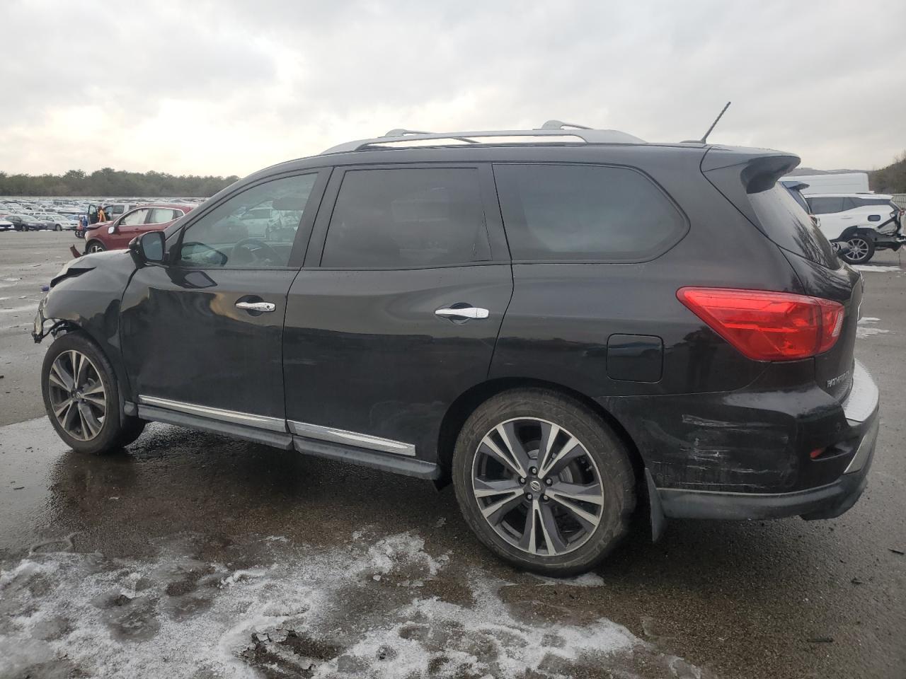 2017 NISSAN PATHFINDER - Image 2
