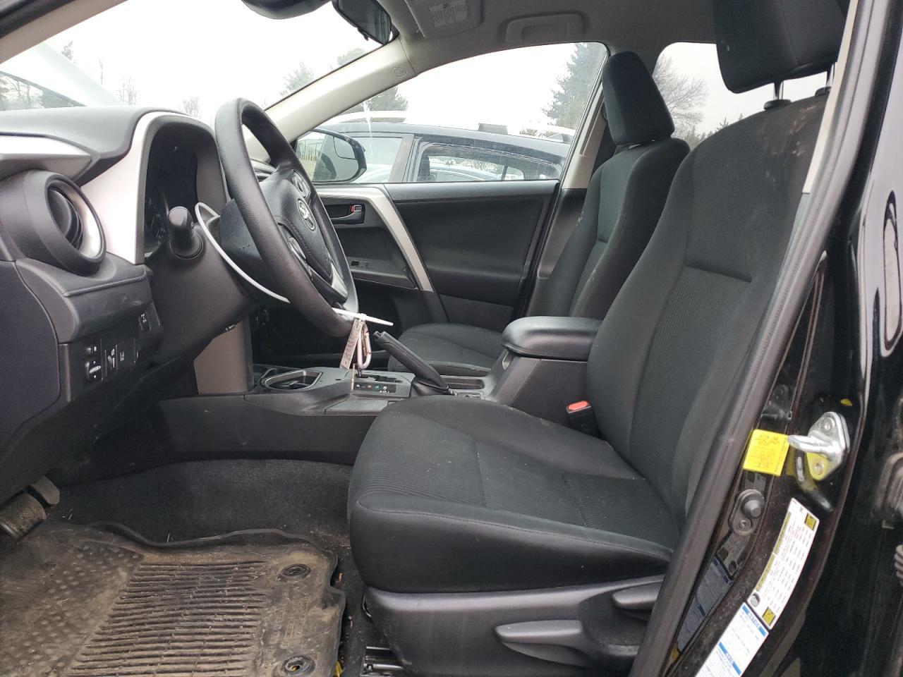 2017 TOYOTA RAV4 LE - Фото 7