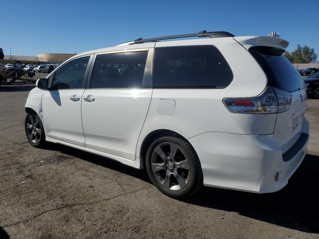 2015 TOYOTA SIENNA SPO - Фото 2