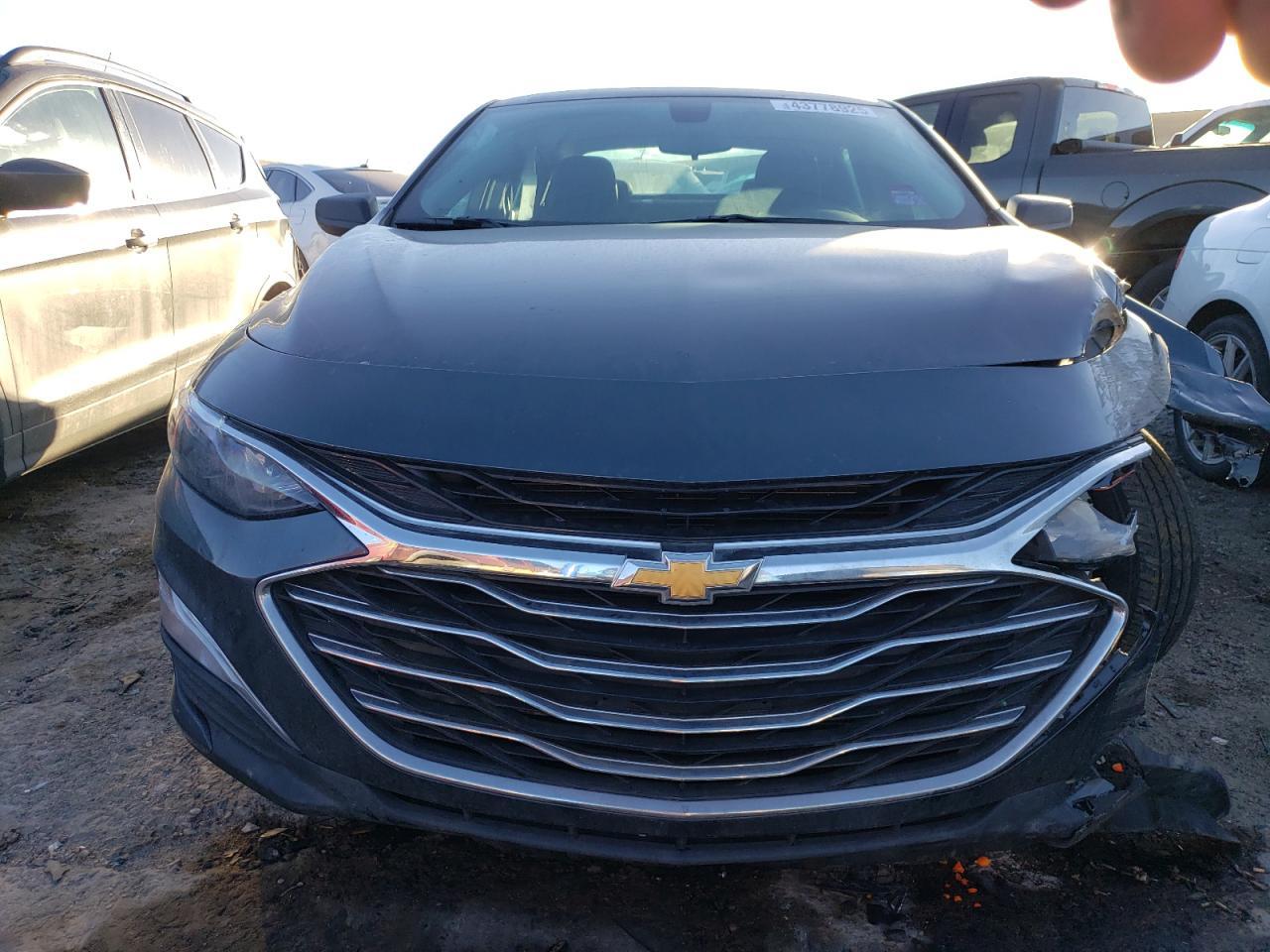 2019 CHEVROLET MALIBU LS - Фото 5