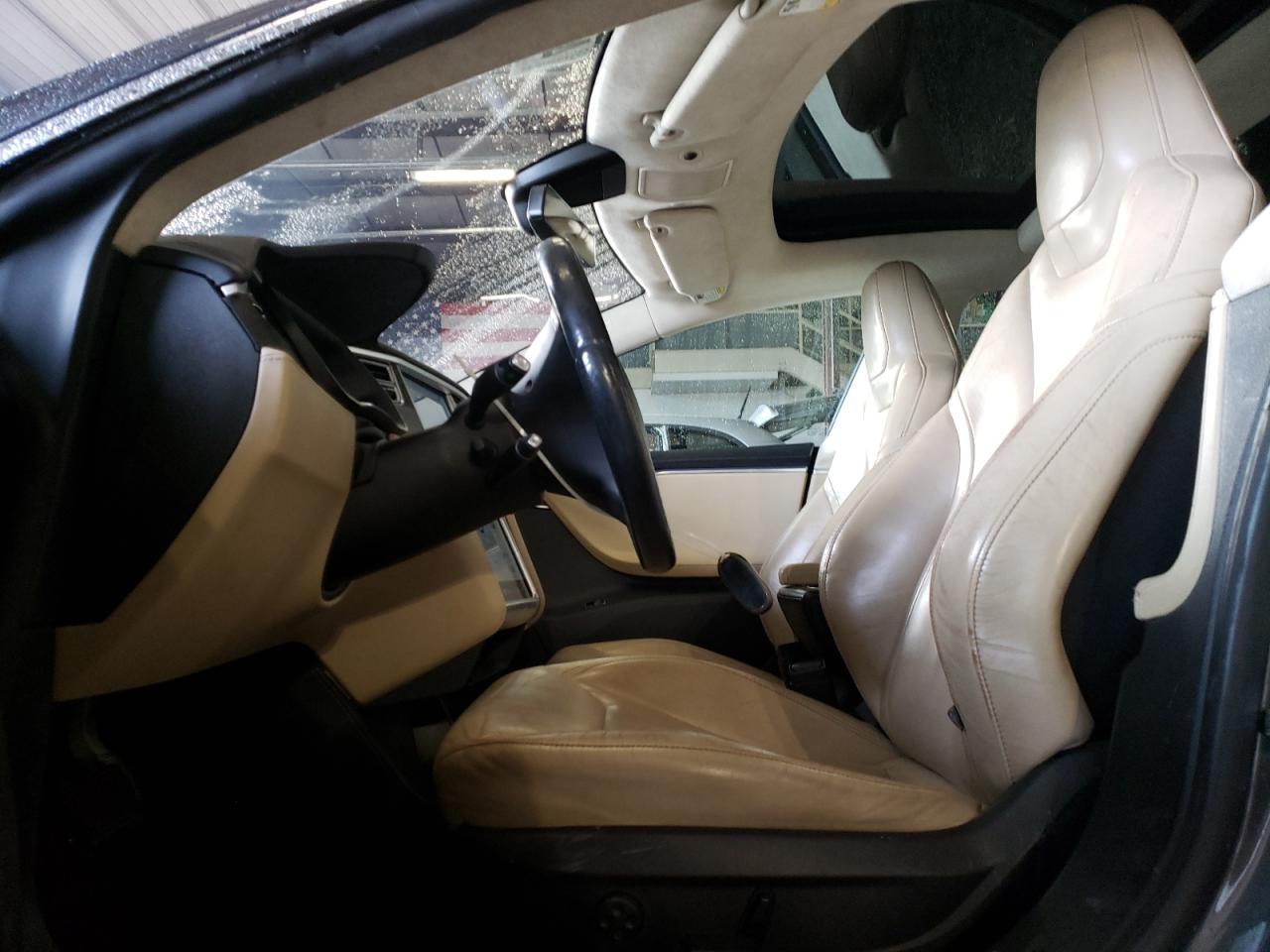 2015 TESLA MODEL S 70 - Фото 7