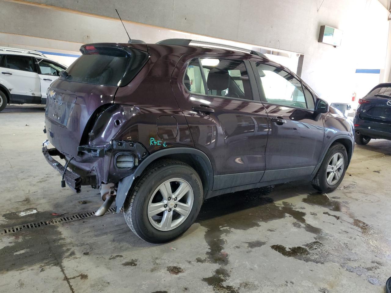2021 CHEVROLET TRAX 1LT - Image 3